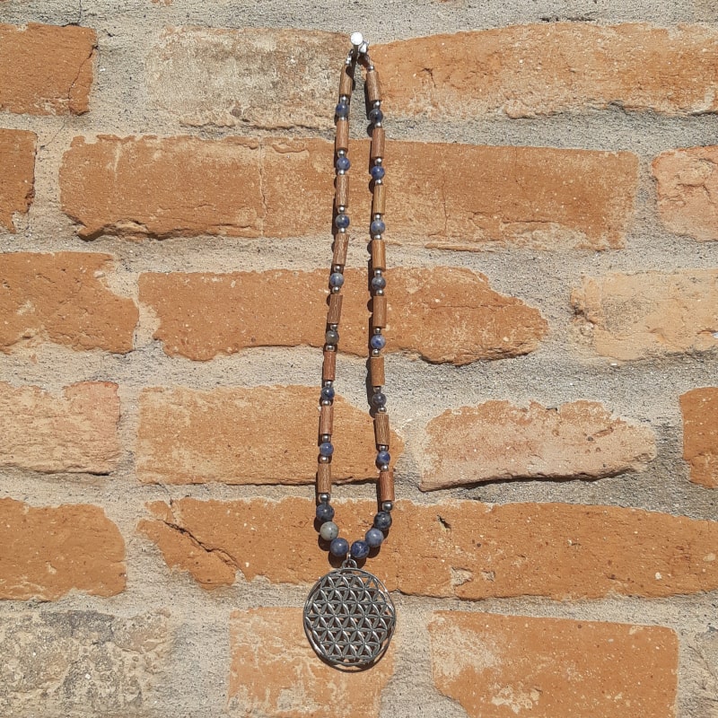 Collier noisetier sodalite fleur de vie