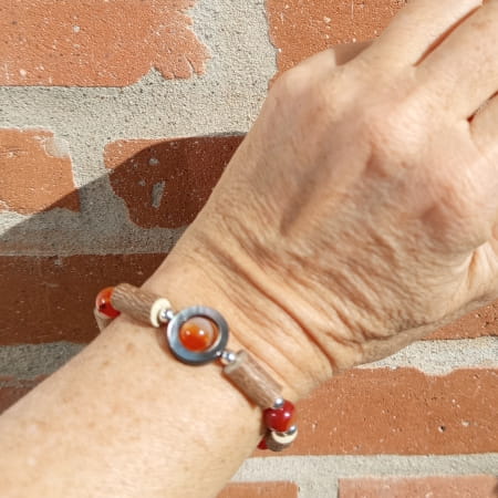 Bracelet Noisetier Cornaline Nacre