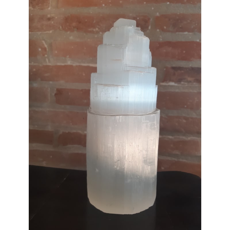 Lampe de sélénite monolithe de 20 cm
